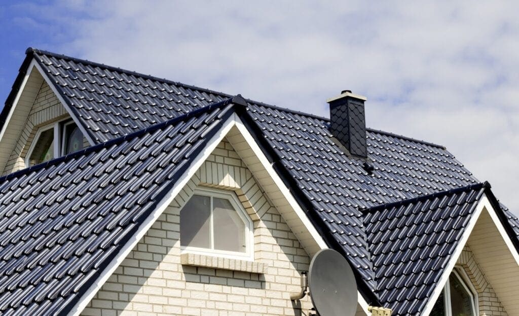 roofing of a house with a metal material